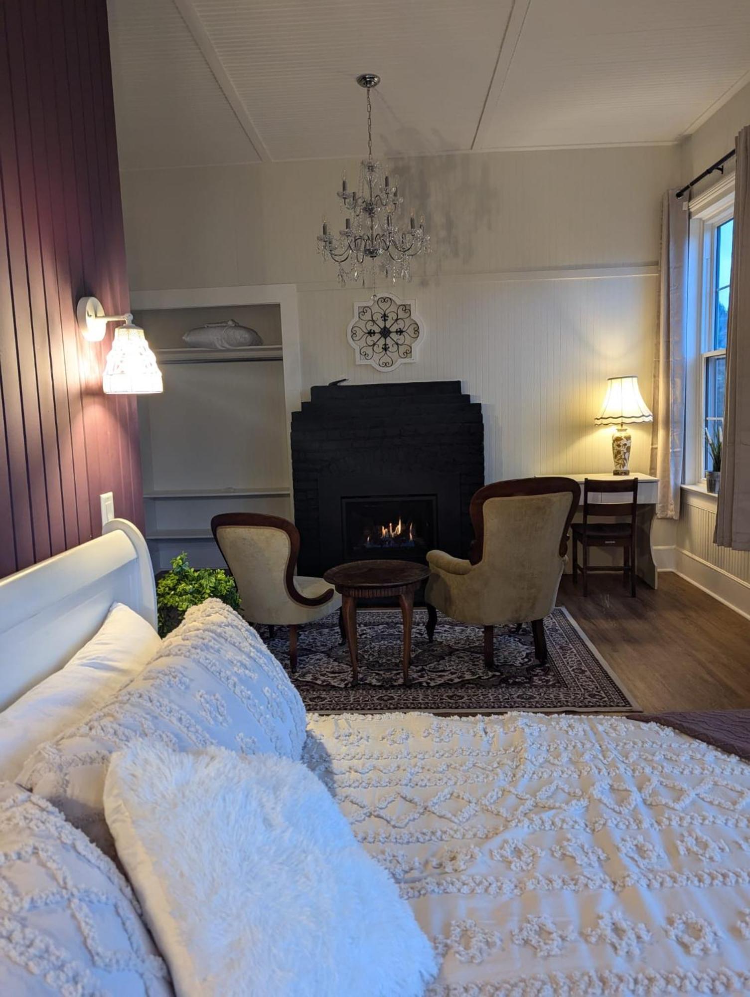 Woodside Farm Country Inn Sooke Zewnętrze zdjęcie