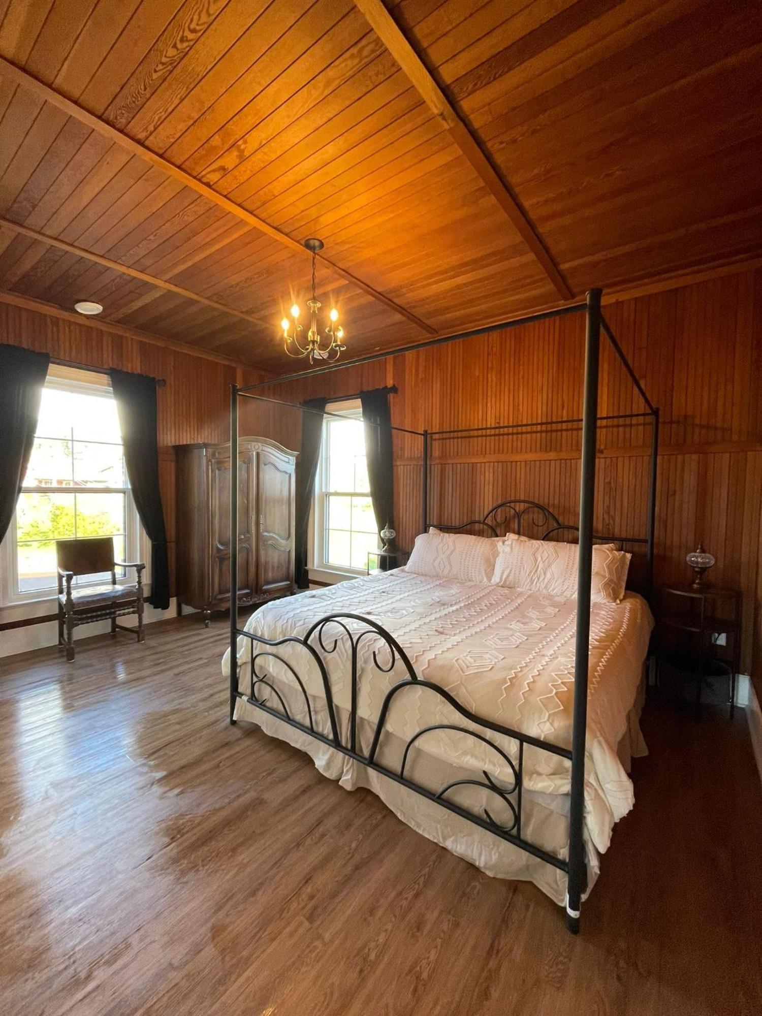 Woodside Farm Country Inn Sooke Zewnętrze zdjęcie