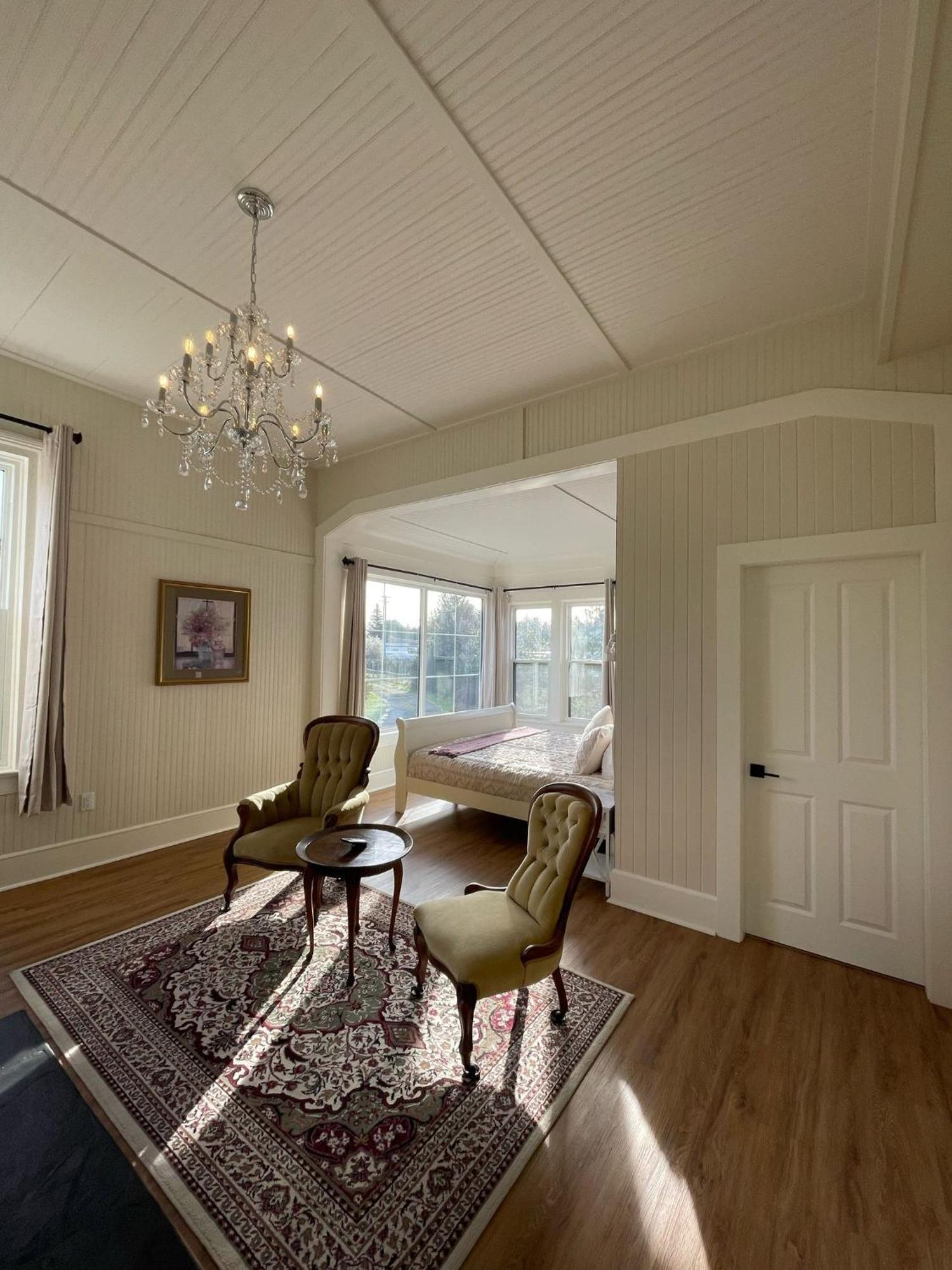 Woodside Farm Country Inn Sooke Zewnętrze zdjęcie