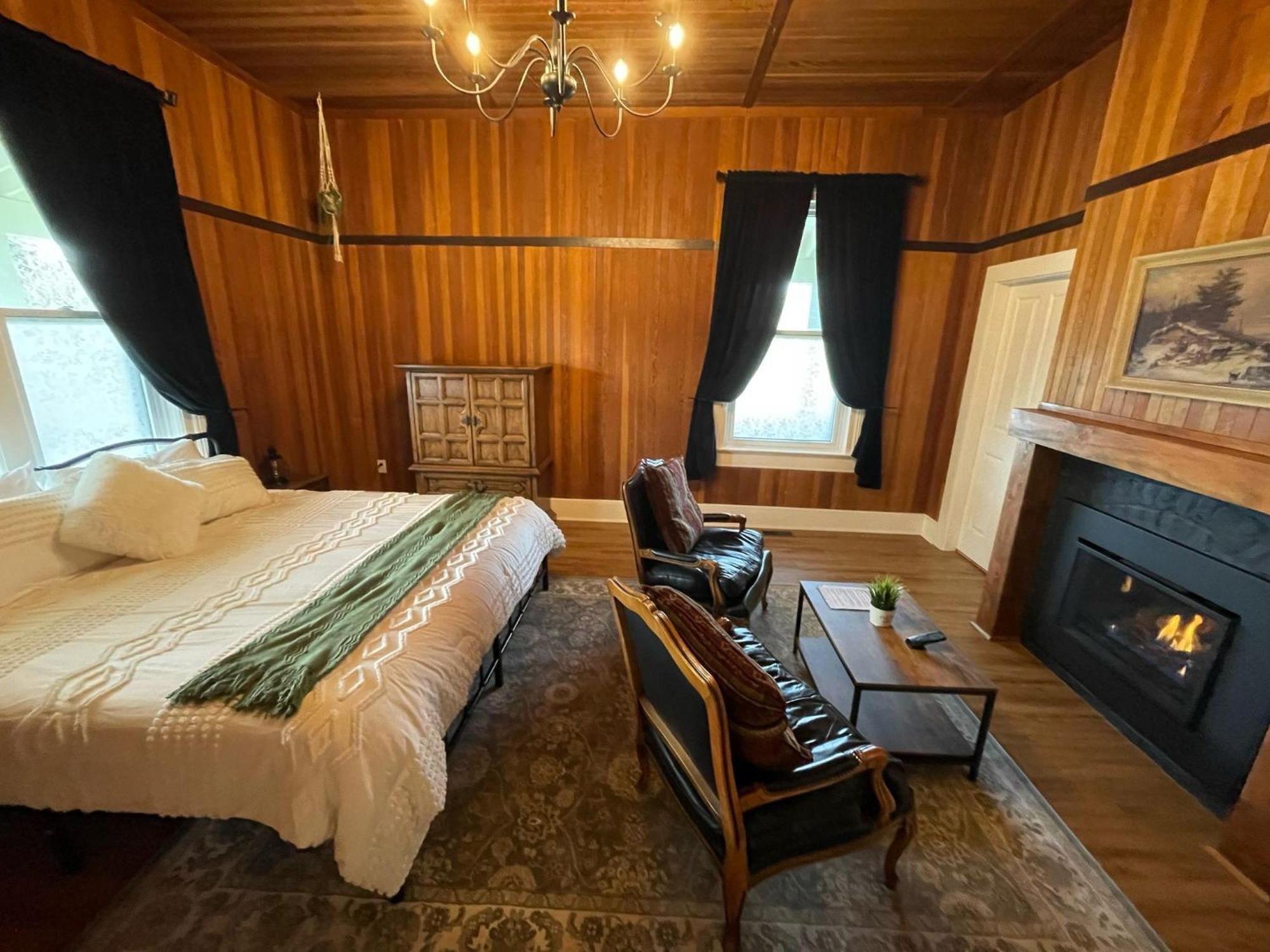 Woodside Farm Country Inn Sooke Zewnętrze zdjęcie